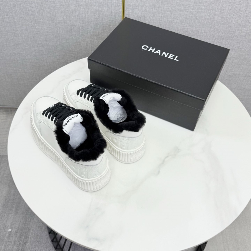 Ch**el sport shoes